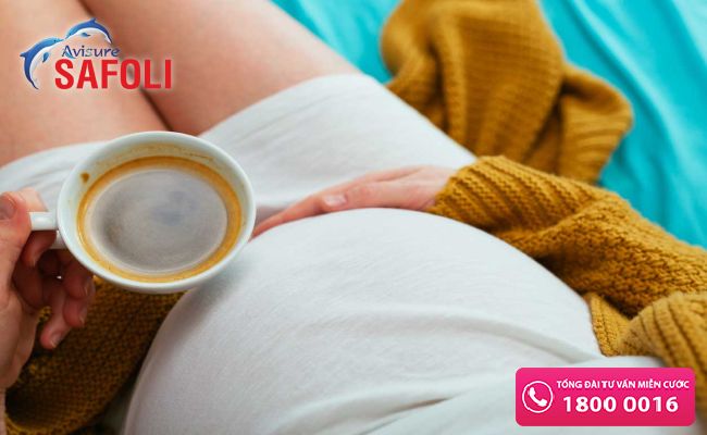 Uống cà phê khi mang thai có thể gây dị tật thai nhi